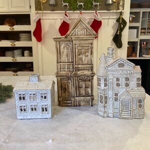 Charming Holiday Village House Set - Brown and White